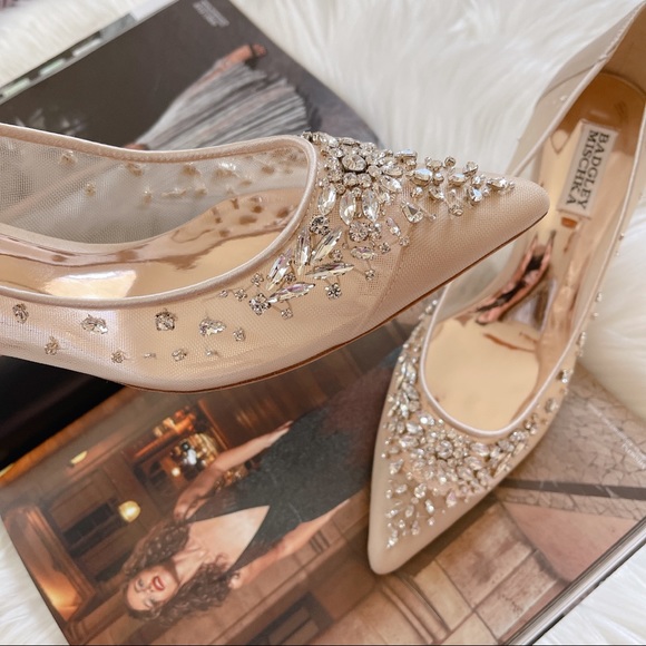 COPY - Badgley Mischka Onyx kitten heel pump - Picture 2 of 15